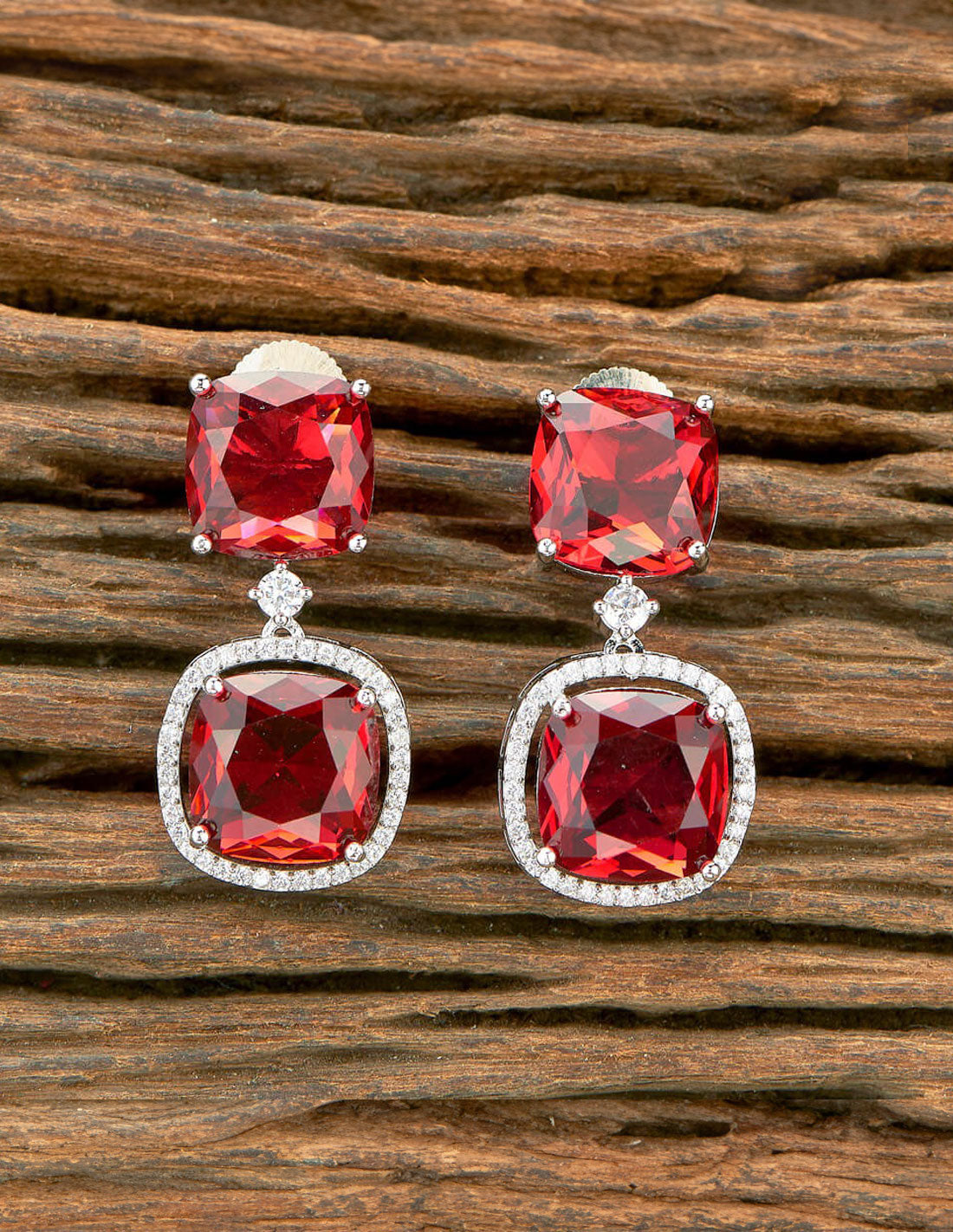 Pendientes de piedras semi-preciosas y circonitas