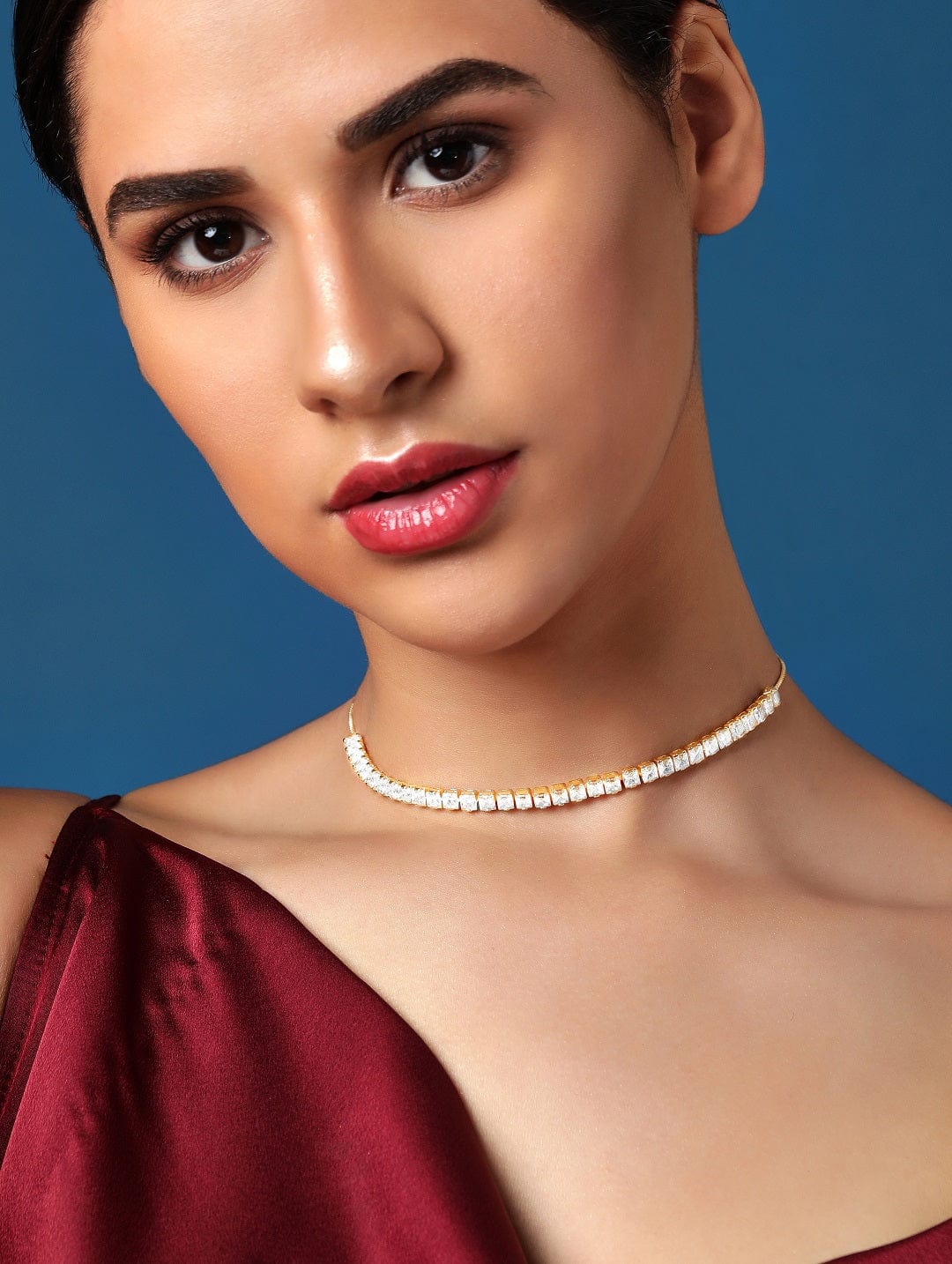 Choker de circonitas blancas y baño de oro de 18k - ajustable