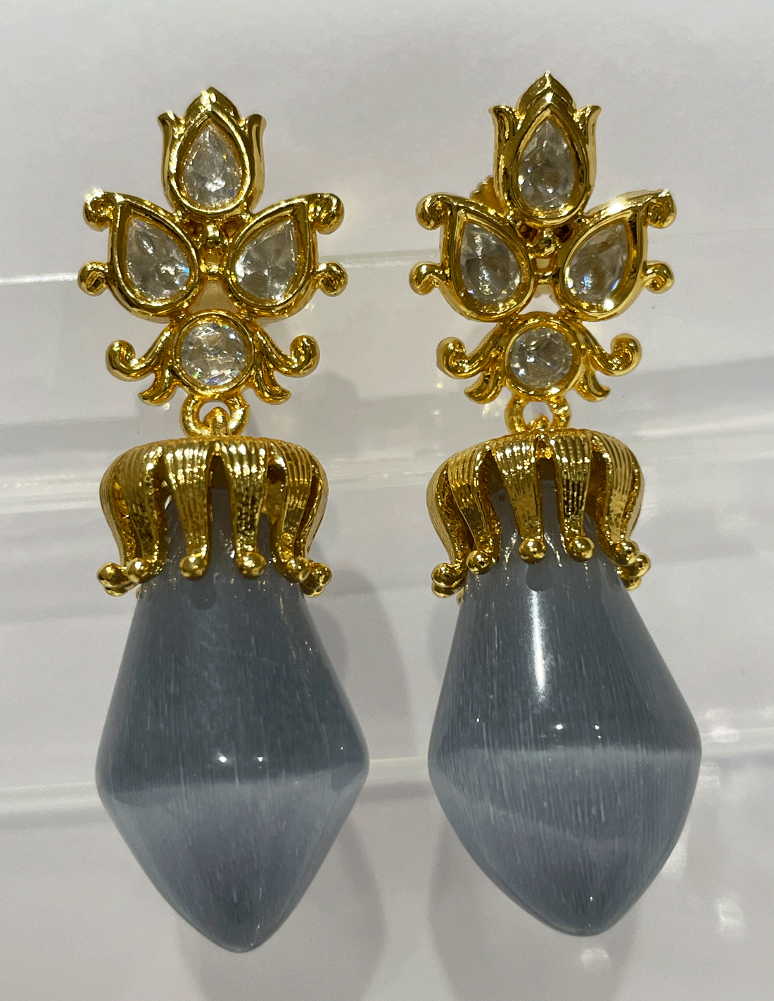 Pendientes artesanales kundan classic con piedra semipreciosa