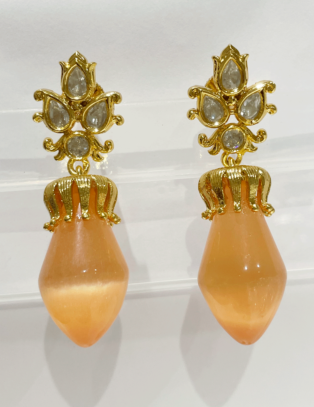 Pendientes artesanales kundan classic con piedra semipreciosa