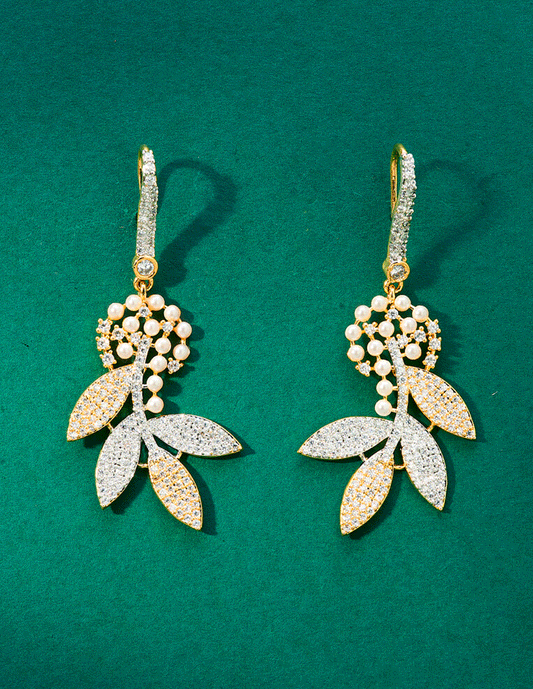 Pendientes largos Laurel, con hojas y perlas